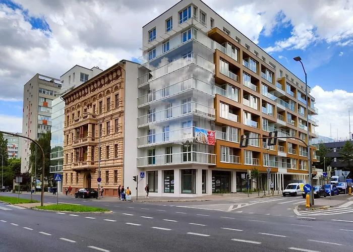 Ingalaxy Black Apartment